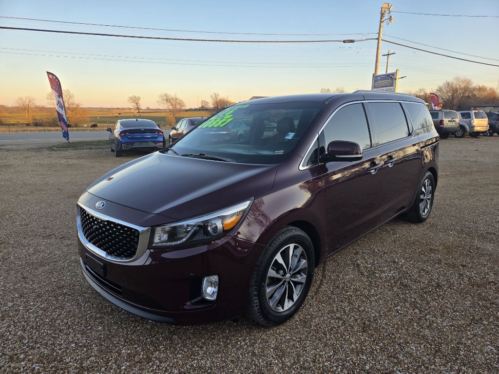 2016 Kia Sedona SX's photo