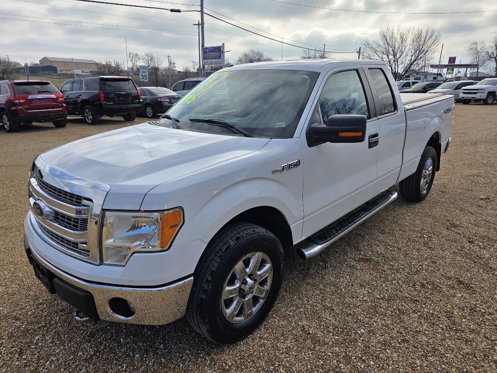 2013 Ford F-150 XL's photo