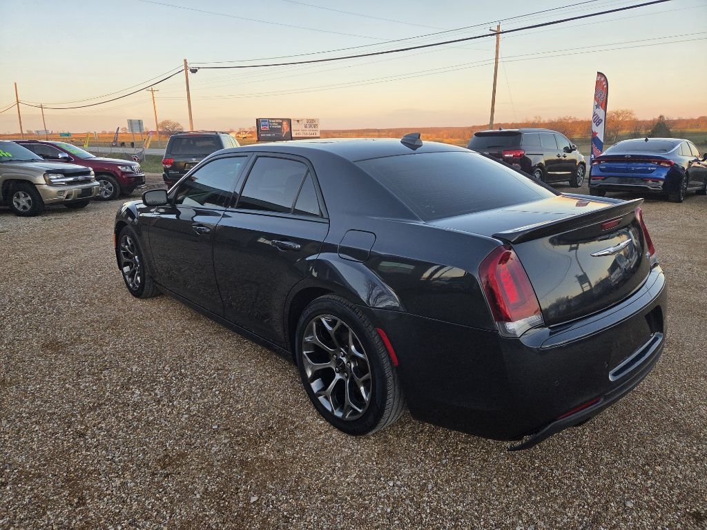 Chrysler 300  2018
