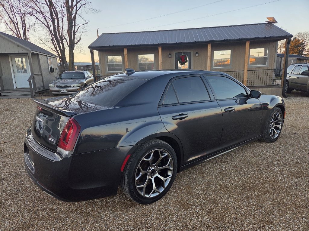 Chrysler 300  2018