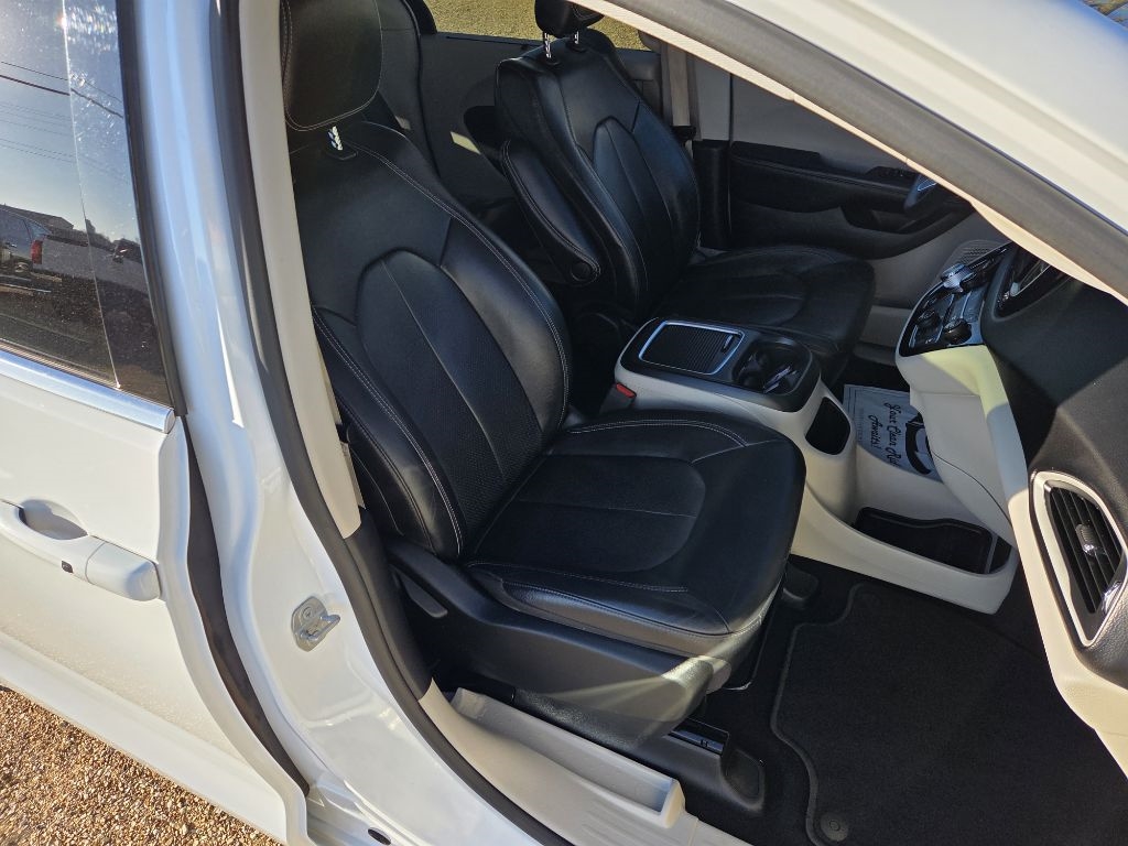 Chrysler Pacifica  2022