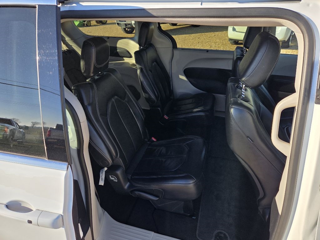 Chrysler Pacifica  2022