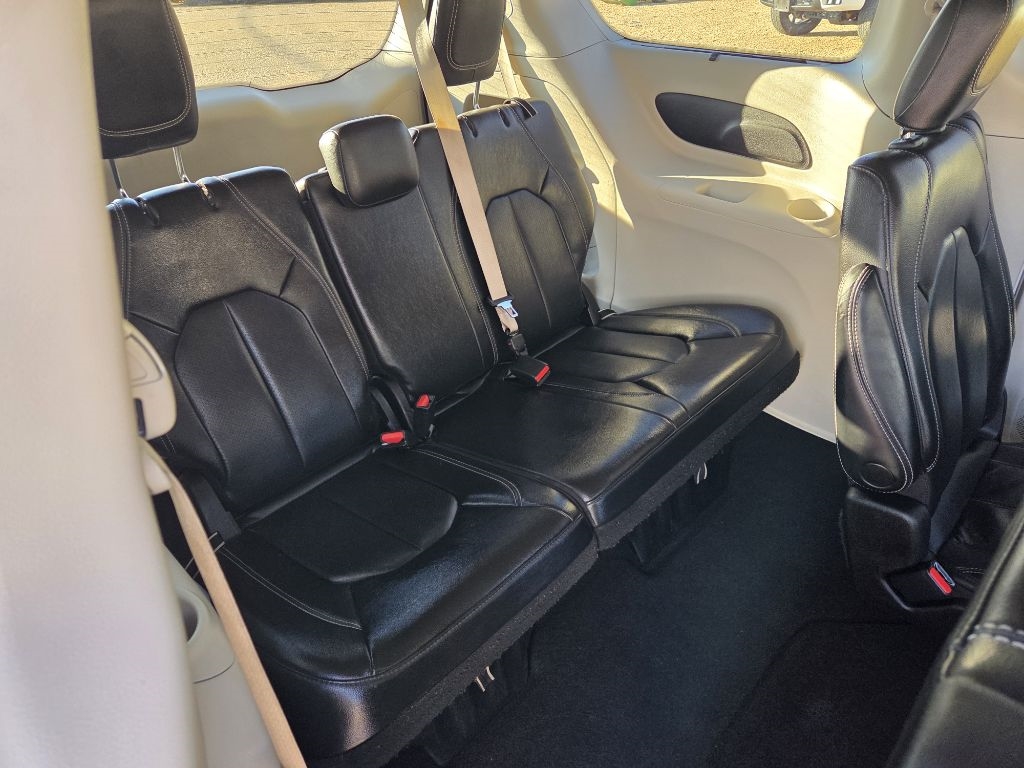 Chrysler Pacifica  2022