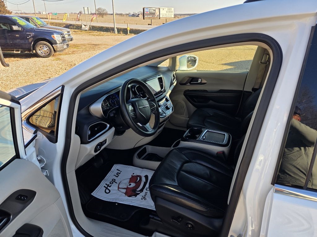 Chrysler Pacifica  2022