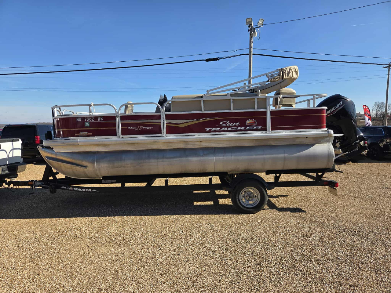 Bass Tracker Pontoon Boat  2023