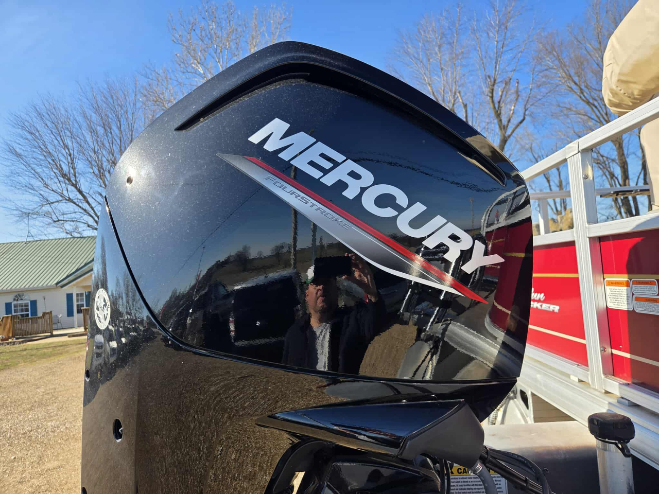 Bass Tracker Pontoon Boat  2023