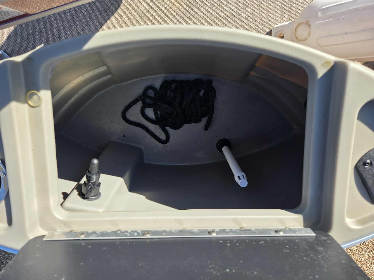 Bass Tracker Pontoon Boat  2023