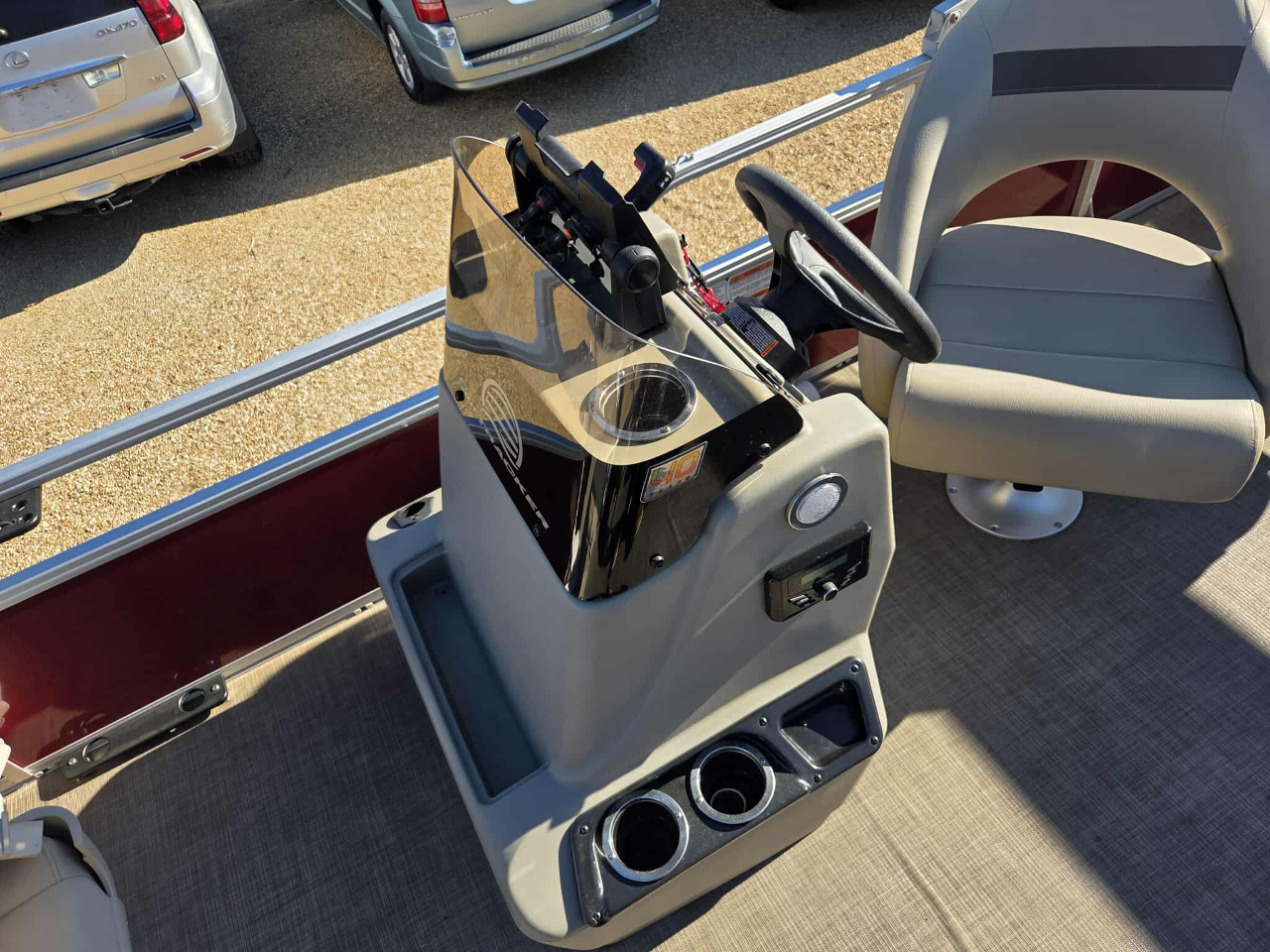 Bass Tracker Pontoon Boat  2023