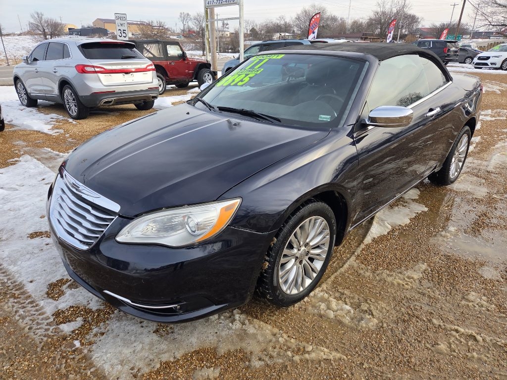 2011 Chrysler 200 Limited