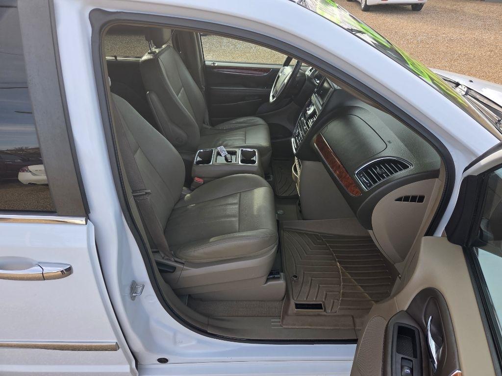 Chrysler Town & Country  2016