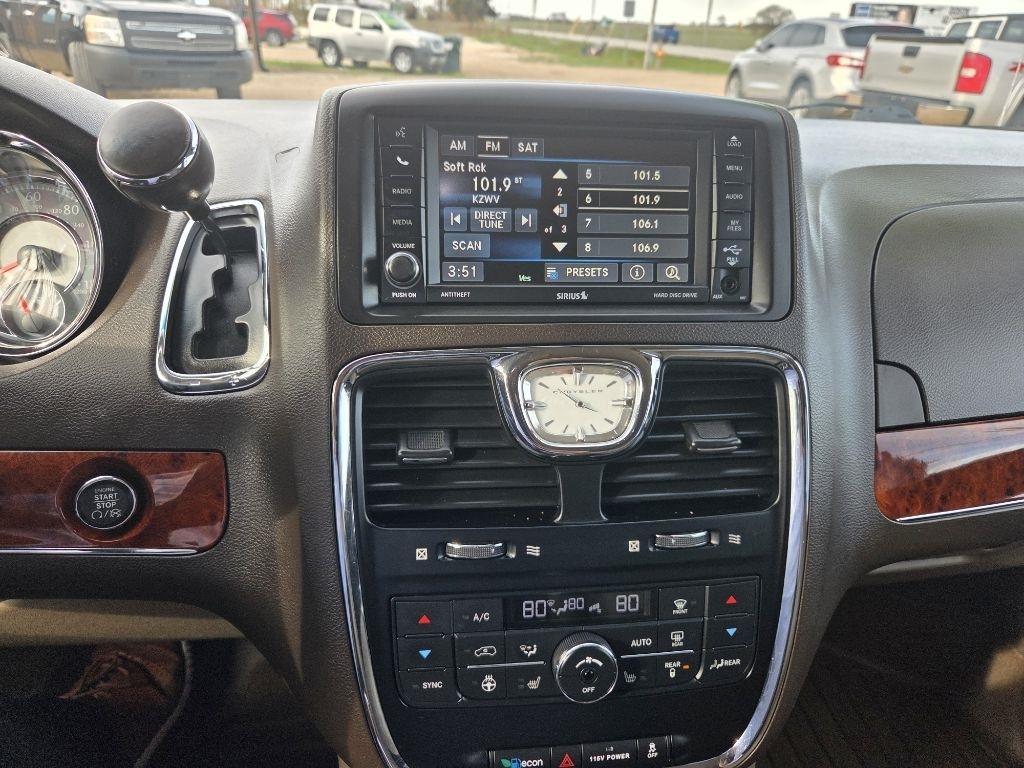 Chrysler Town & Country  2016