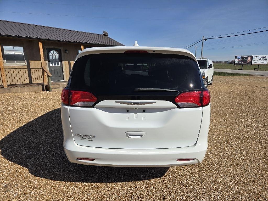 Chrysler Pacifica  2017