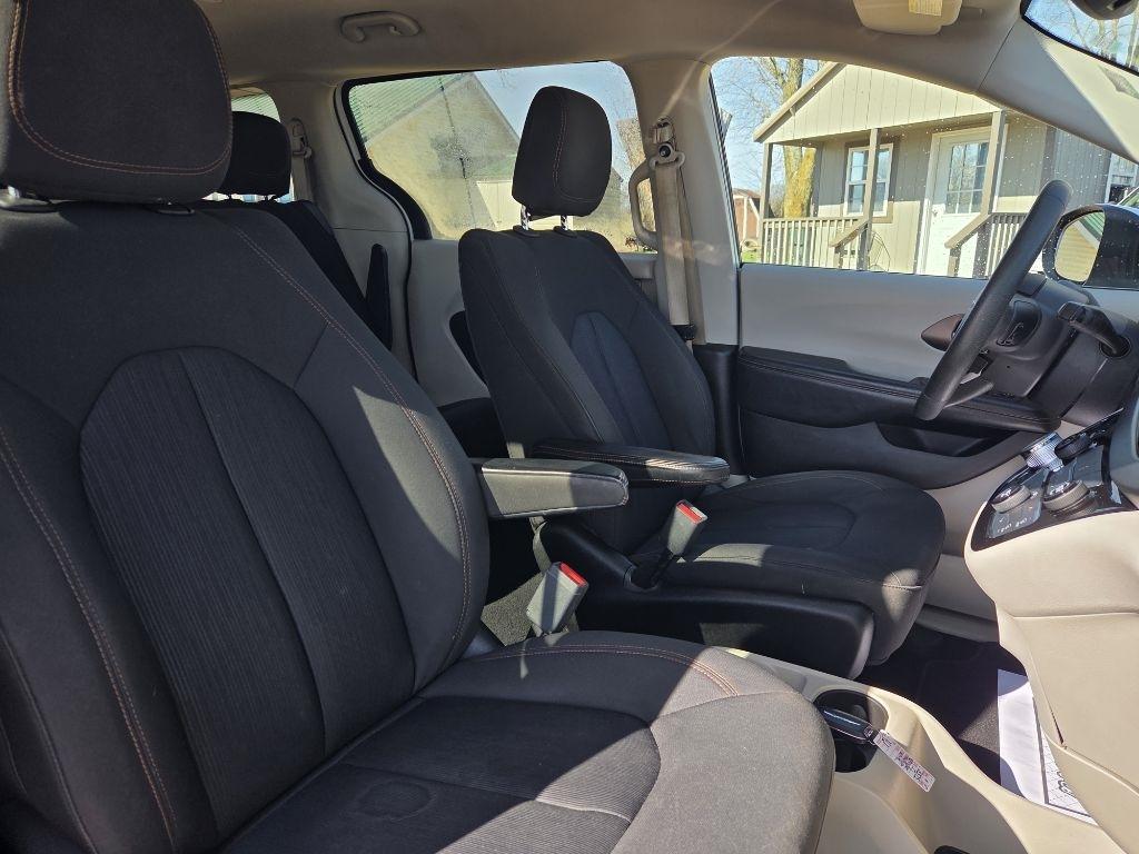 Chrysler Pacifica  2017