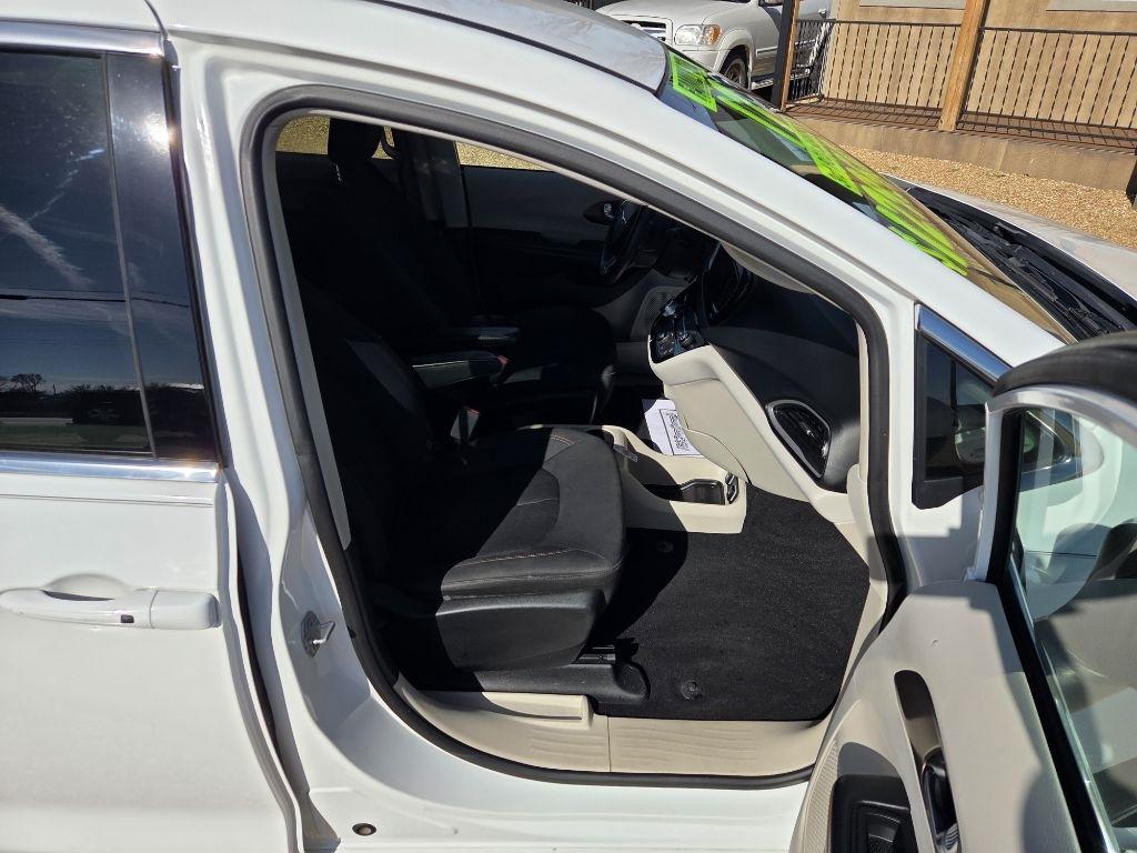 Chrysler Pacifica  2017