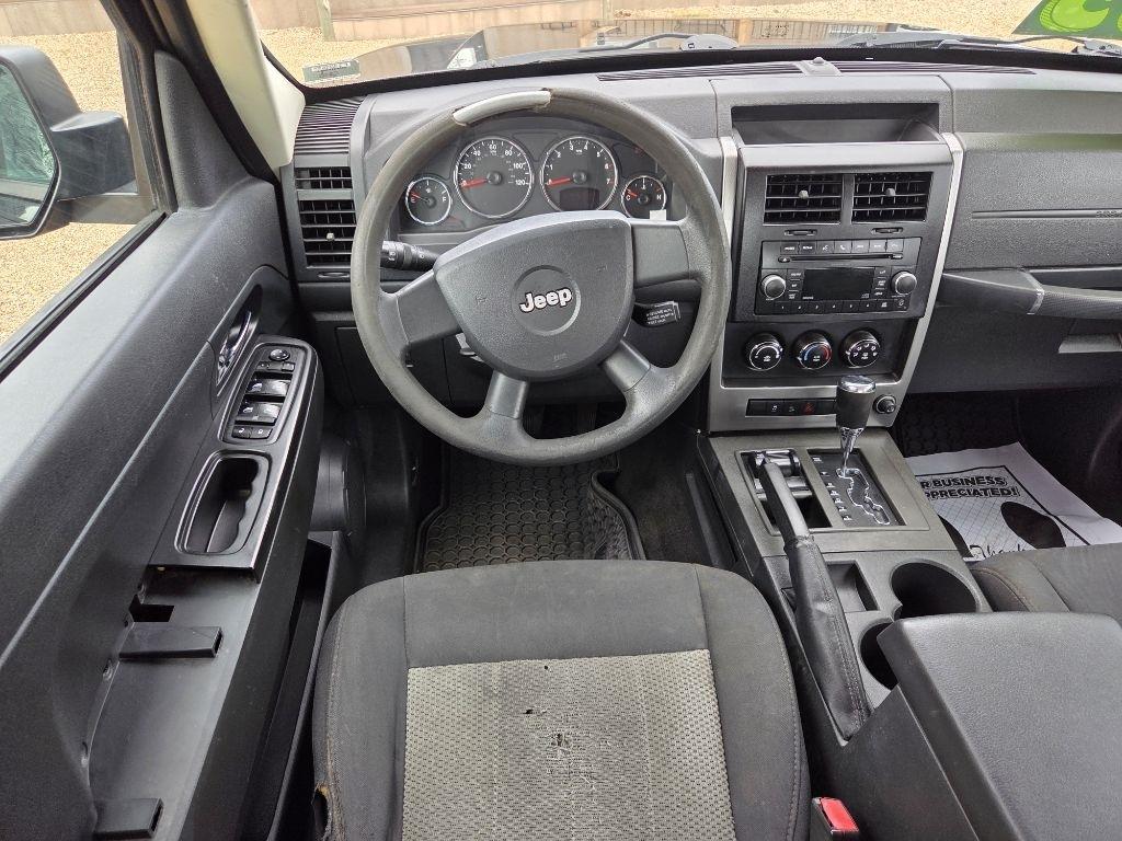 Jeep Liberty  2010