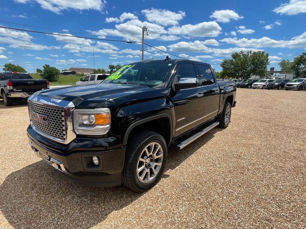 2015 GMC Sierra 4WD Crew Cab Short Box's photo