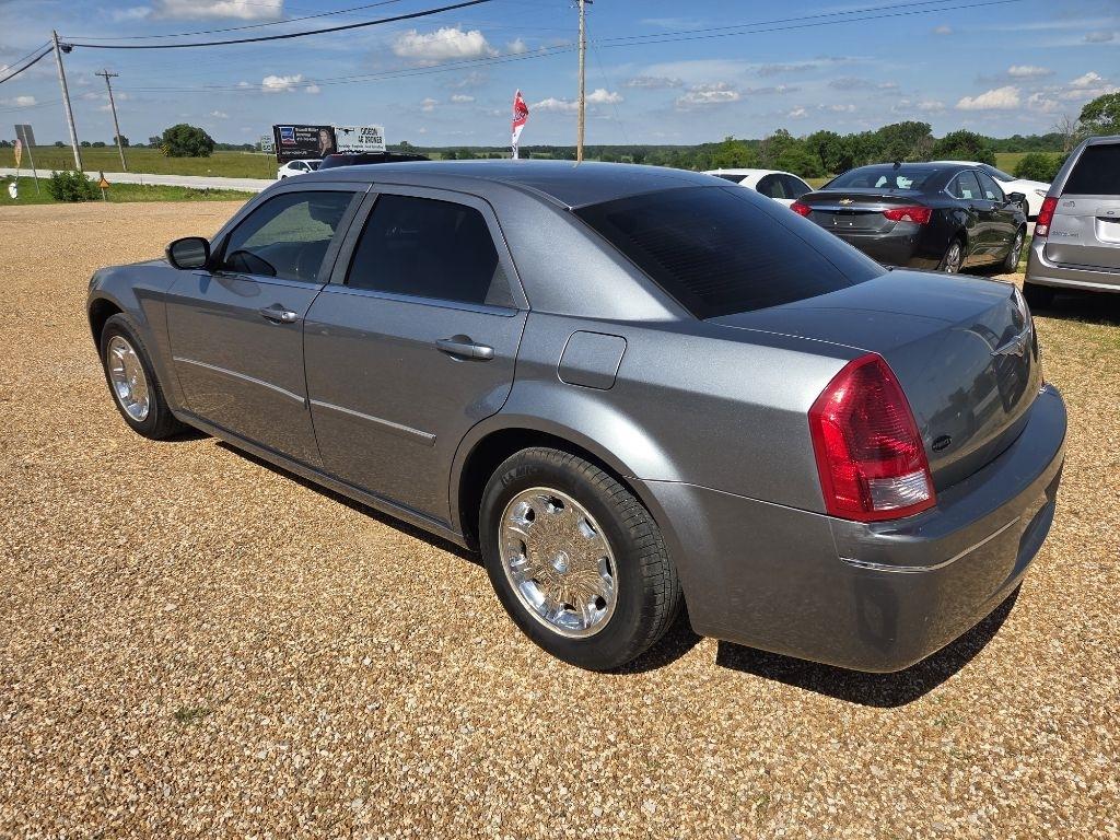 2006 Chrysler 300 Touring's photo