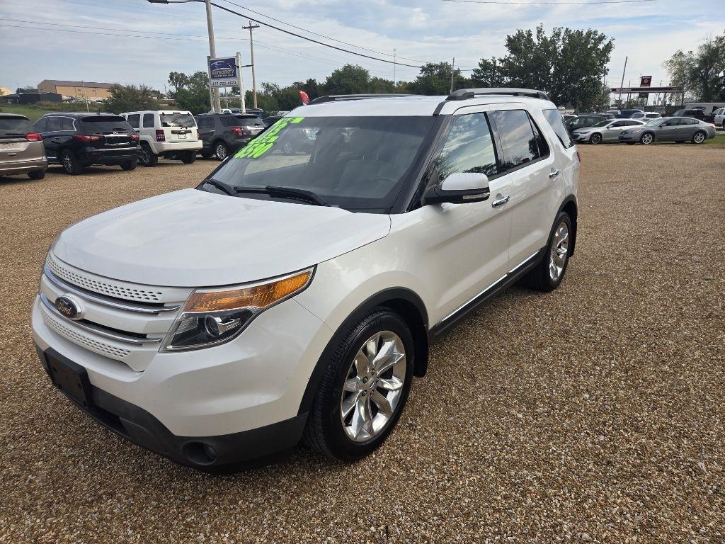 Ford Explorer photo 24
