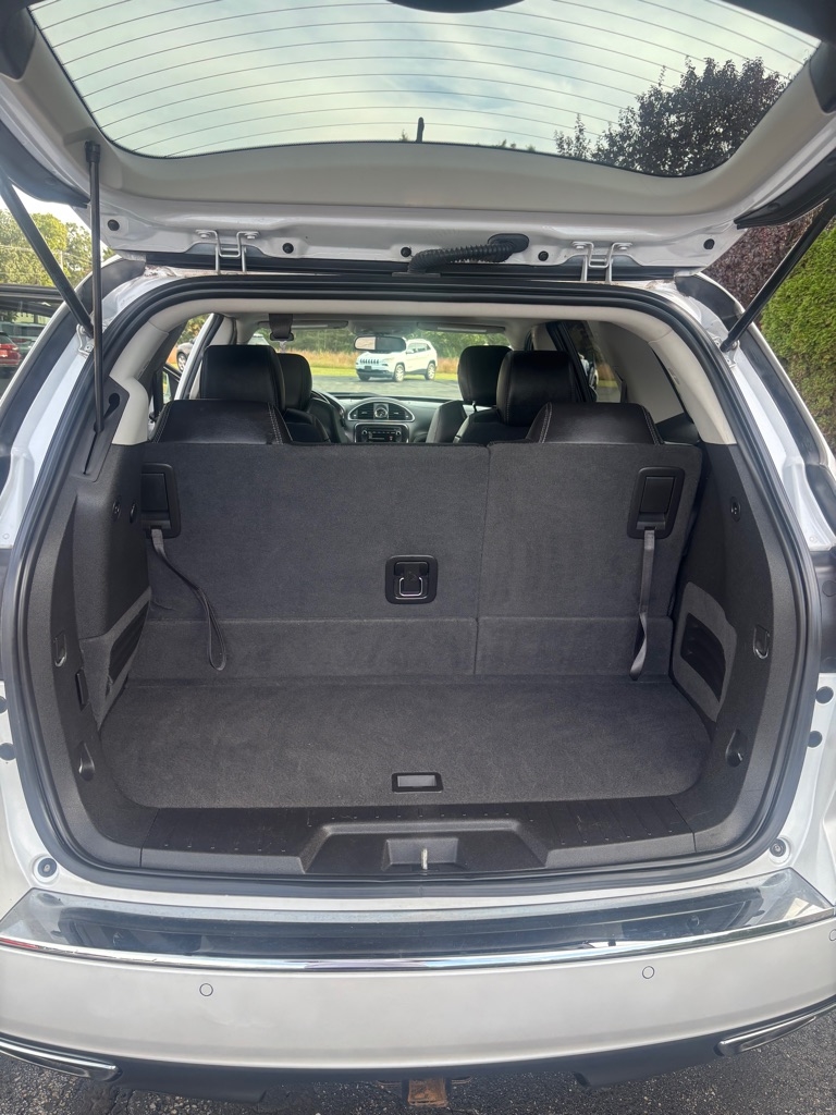 2016 Buick Enclave Leather photo 10