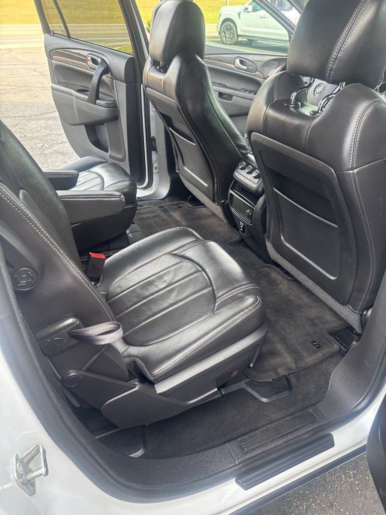 2016 Buick Enclave Leather photo 13