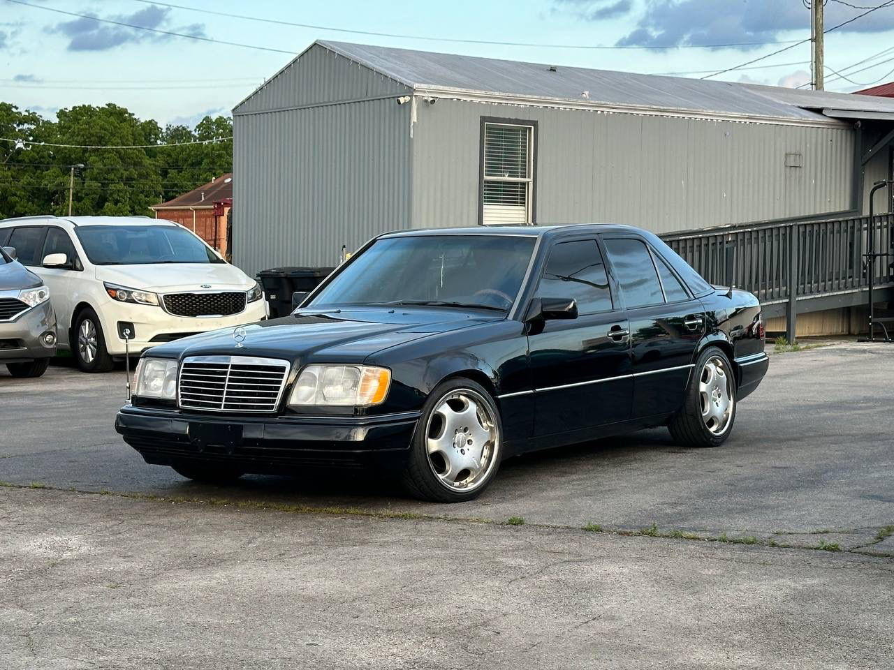 1995 Mercedes-Benz E-Class's photo