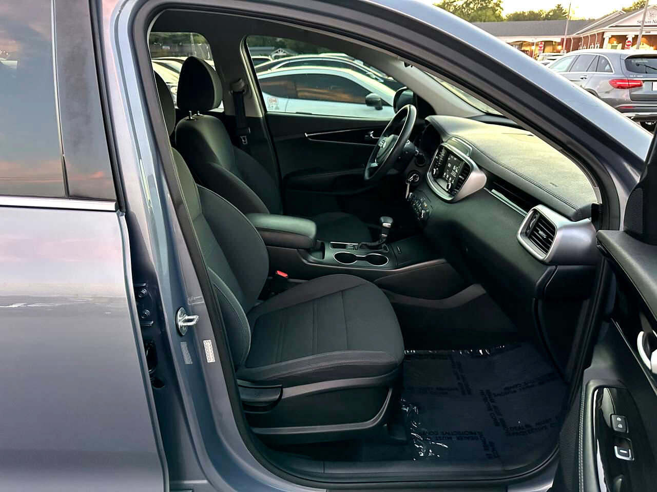 Kia Sorento LX 2WD 2019 Kia Sorento LX 2WD 2019