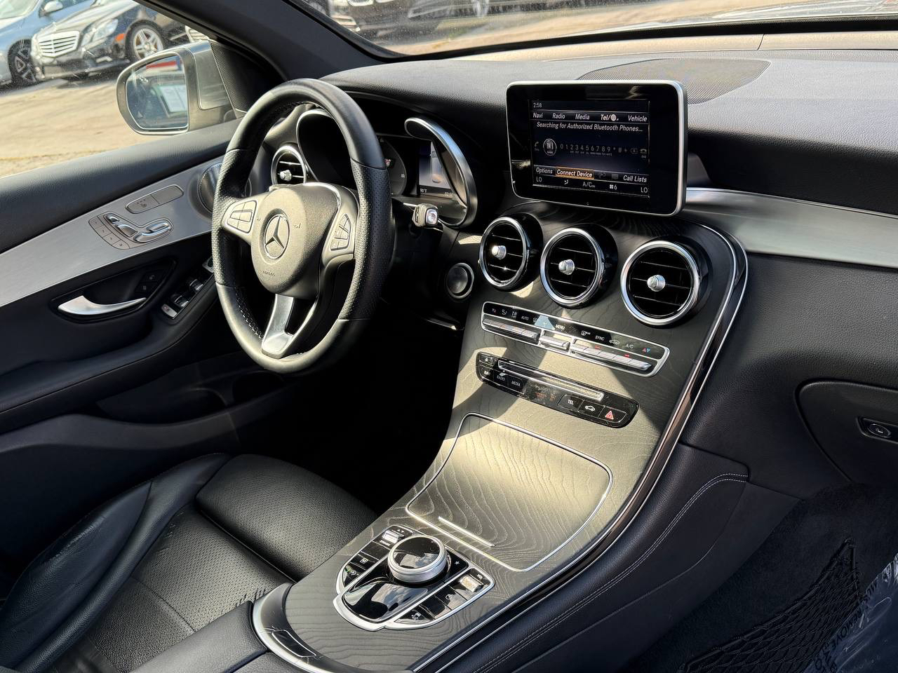 Mercedes-Benz GLC-Class GLC300 2019 Mercedes-Benz GLC-Class GLC300 2019