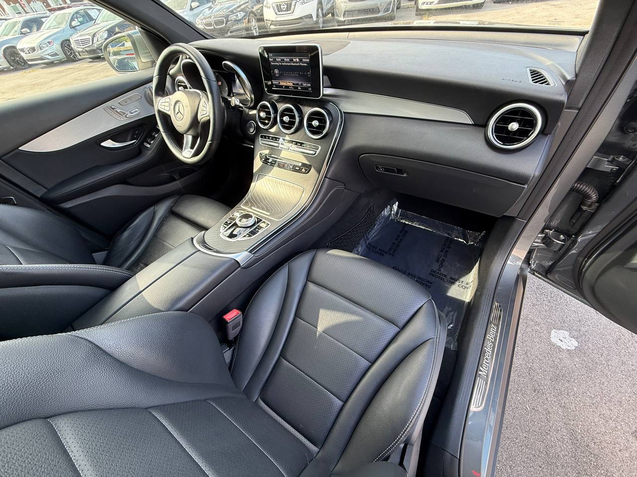 Mercedes-Benz GLC-Class GLC300 2019 Mercedes-Benz GLC-Class GLC300 2019