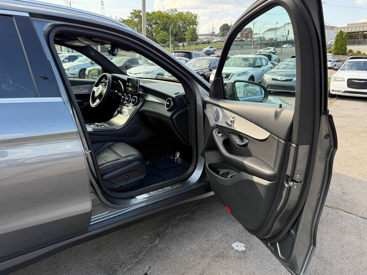 Mercedes-Benz GLC-Class GLC300 2019 Mercedes-Benz GLC-Class GLC300 2019