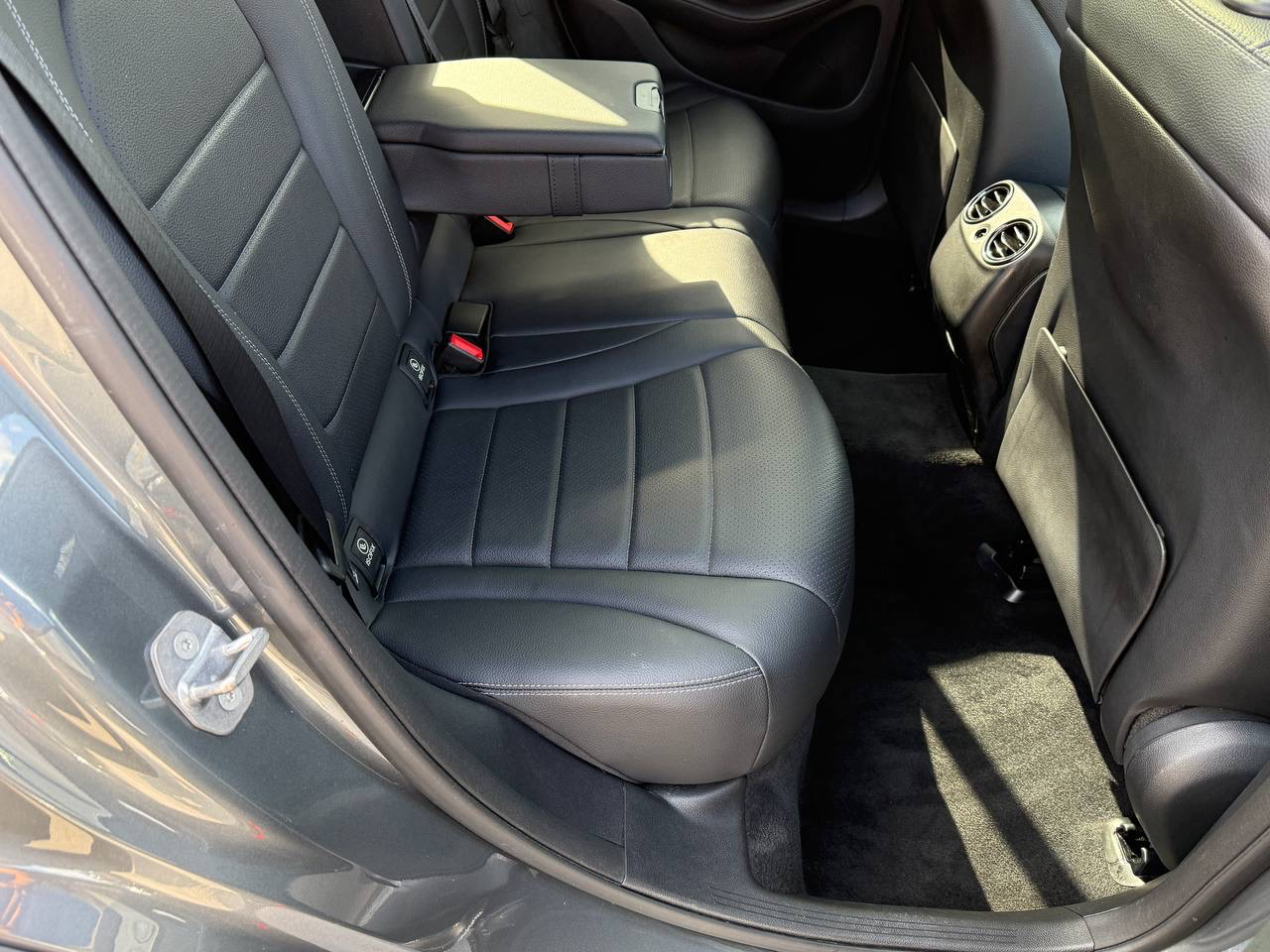 Mercedes-Benz GLC-Class GLC300 2019 Mercedes-Benz GLC-Class GLC300 2019