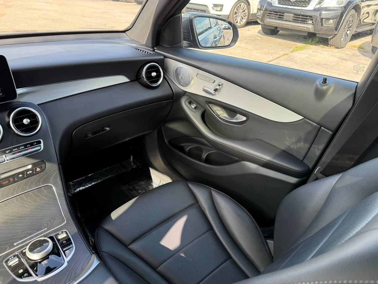 Mercedes-Benz GLC-Class GLC300 2019 Mercedes-Benz GLC-Class GLC300 2019