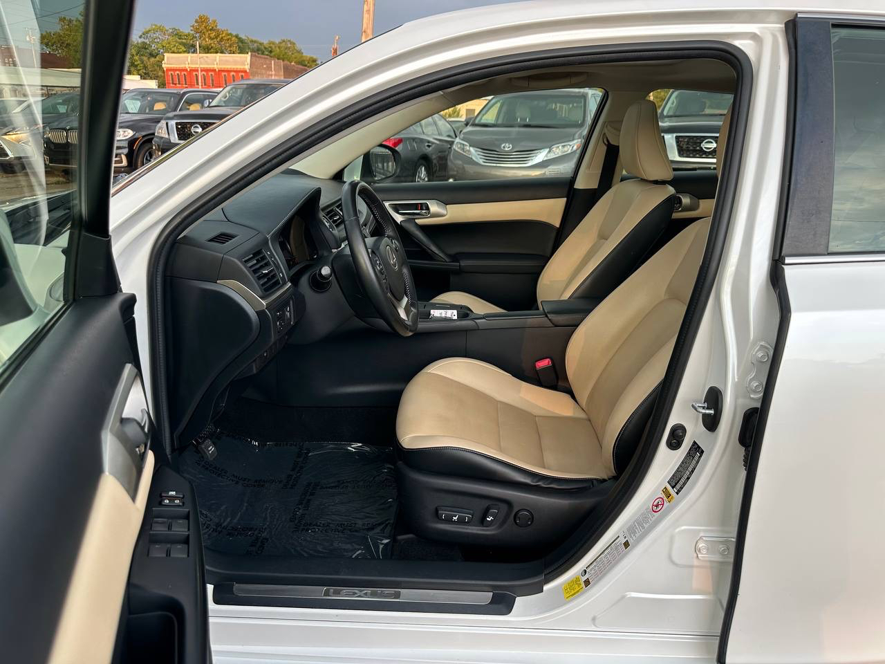 Lexus CT 200h Base 2015 Lexus CT 200h Base 2015