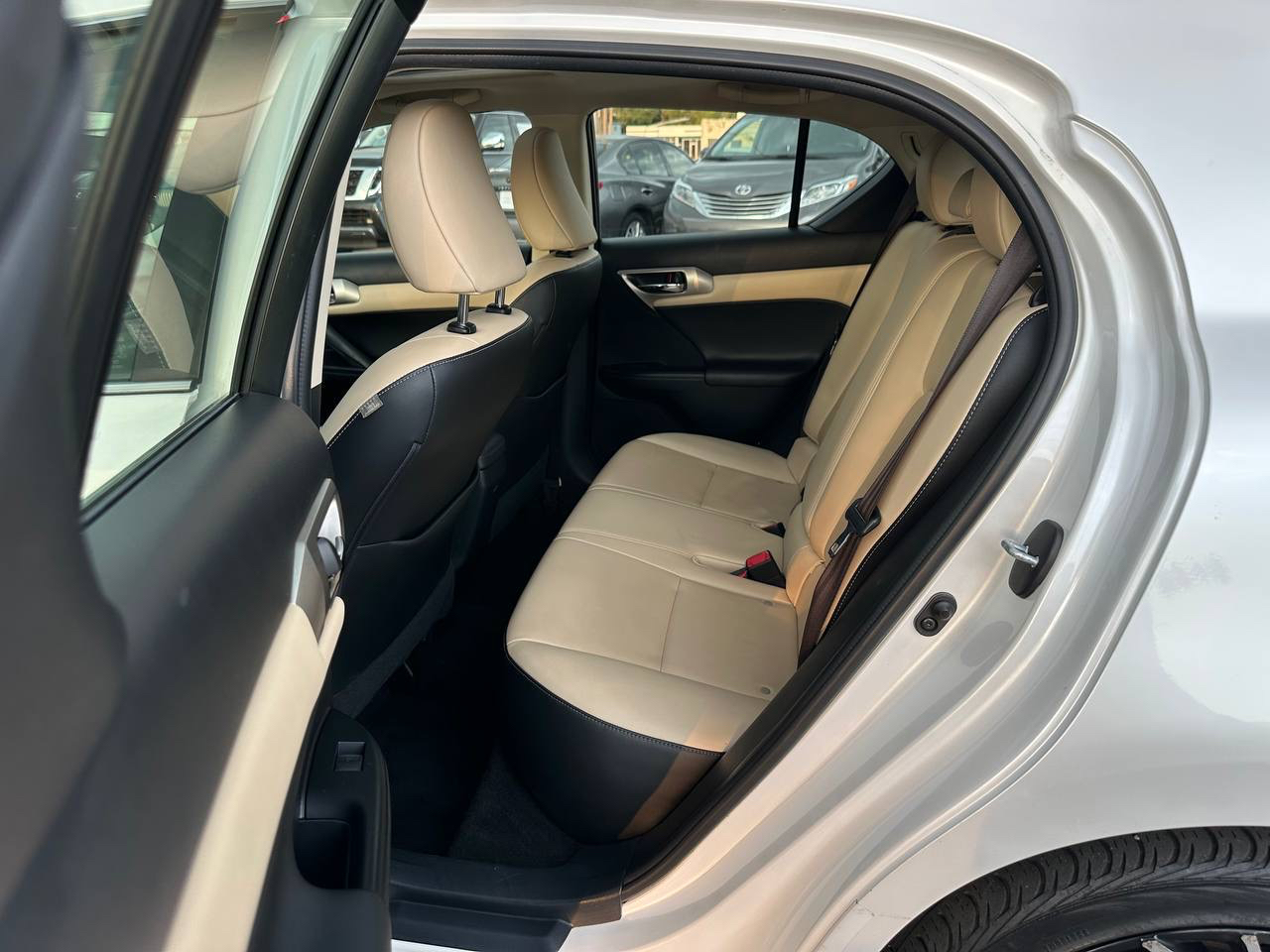 Lexus CT 200h Base 2015 Lexus CT 200h Base 2015