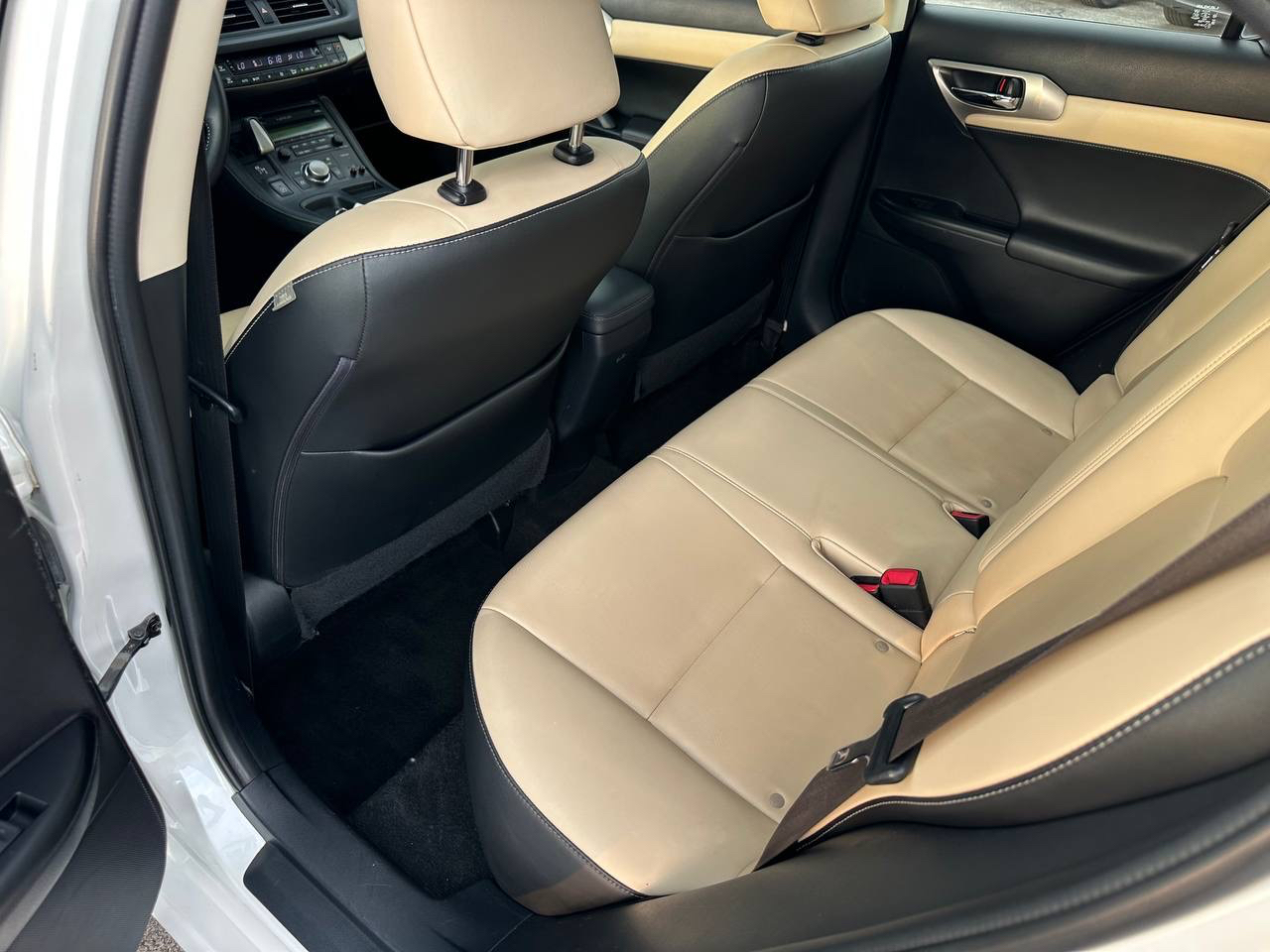 Lexus CT 200h Base 2015 Lexus CT 200h Base 2015