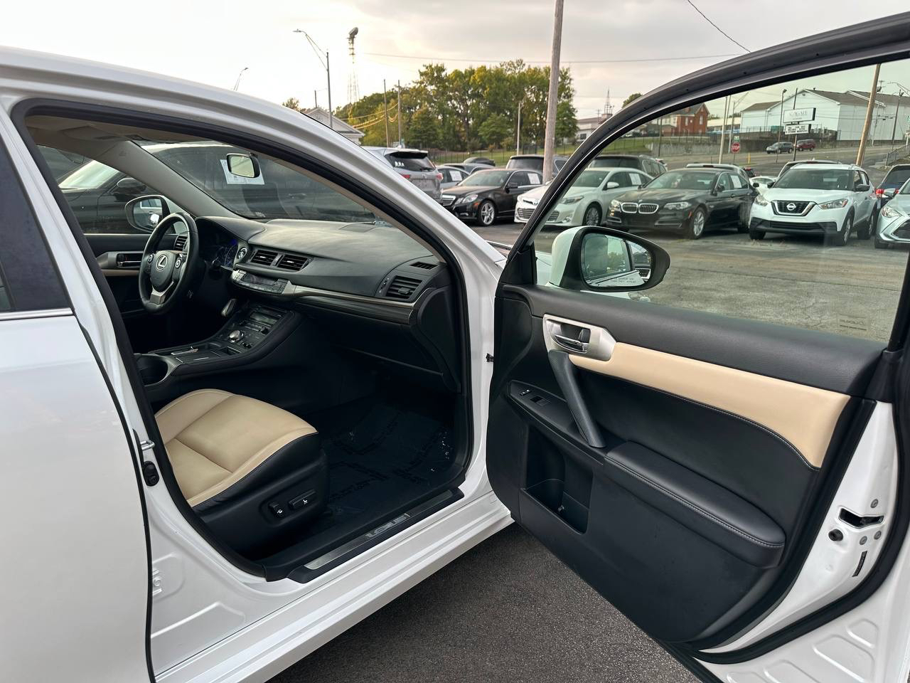 Lexus CT 200h Base 2015 Lexus CT 200h Base 2015