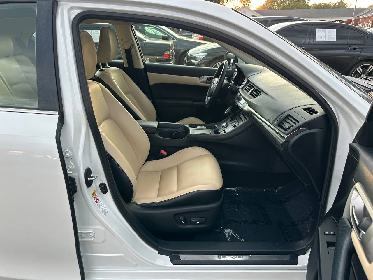 Lexus CT 200h Base 2015 Lexus CT 200h Base 2015