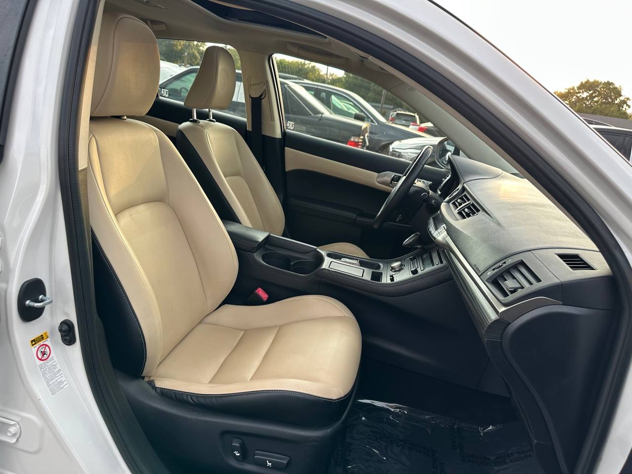 Lexus CT 200h Base 2015 Lexus CT 200h Base 2015