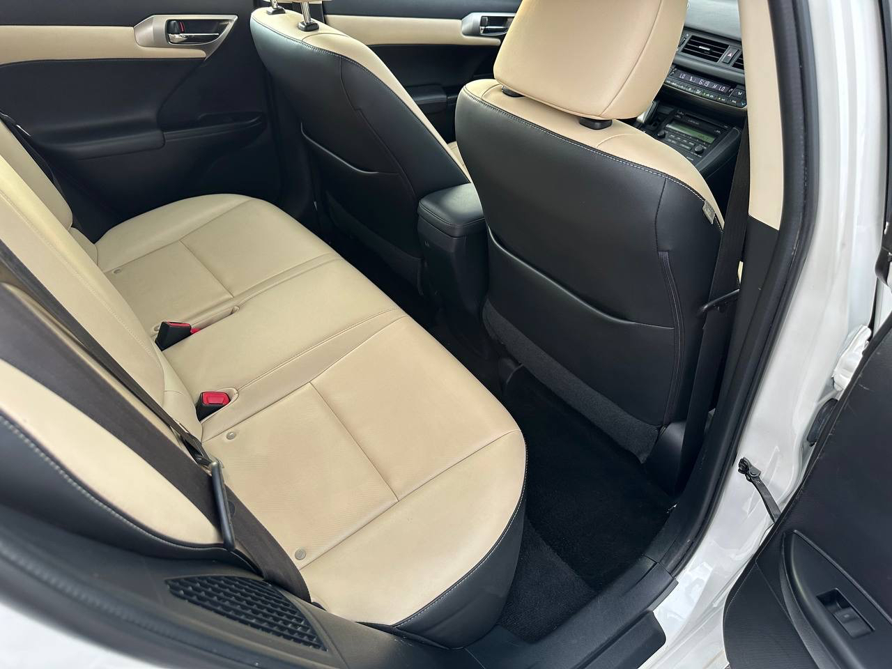 Lexus CT 200h Base 2015 Lexus CT 200h Base 2015