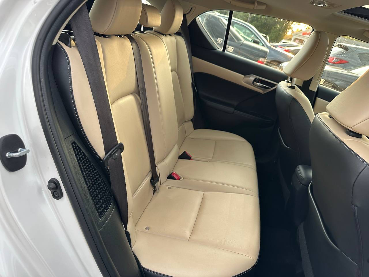 Lexus CT 200h Base 2015 Lexus CT 200h Base 2015