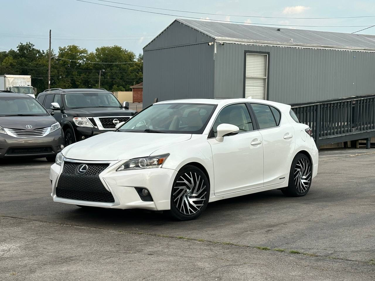 2015 Lexus CT Base's photo