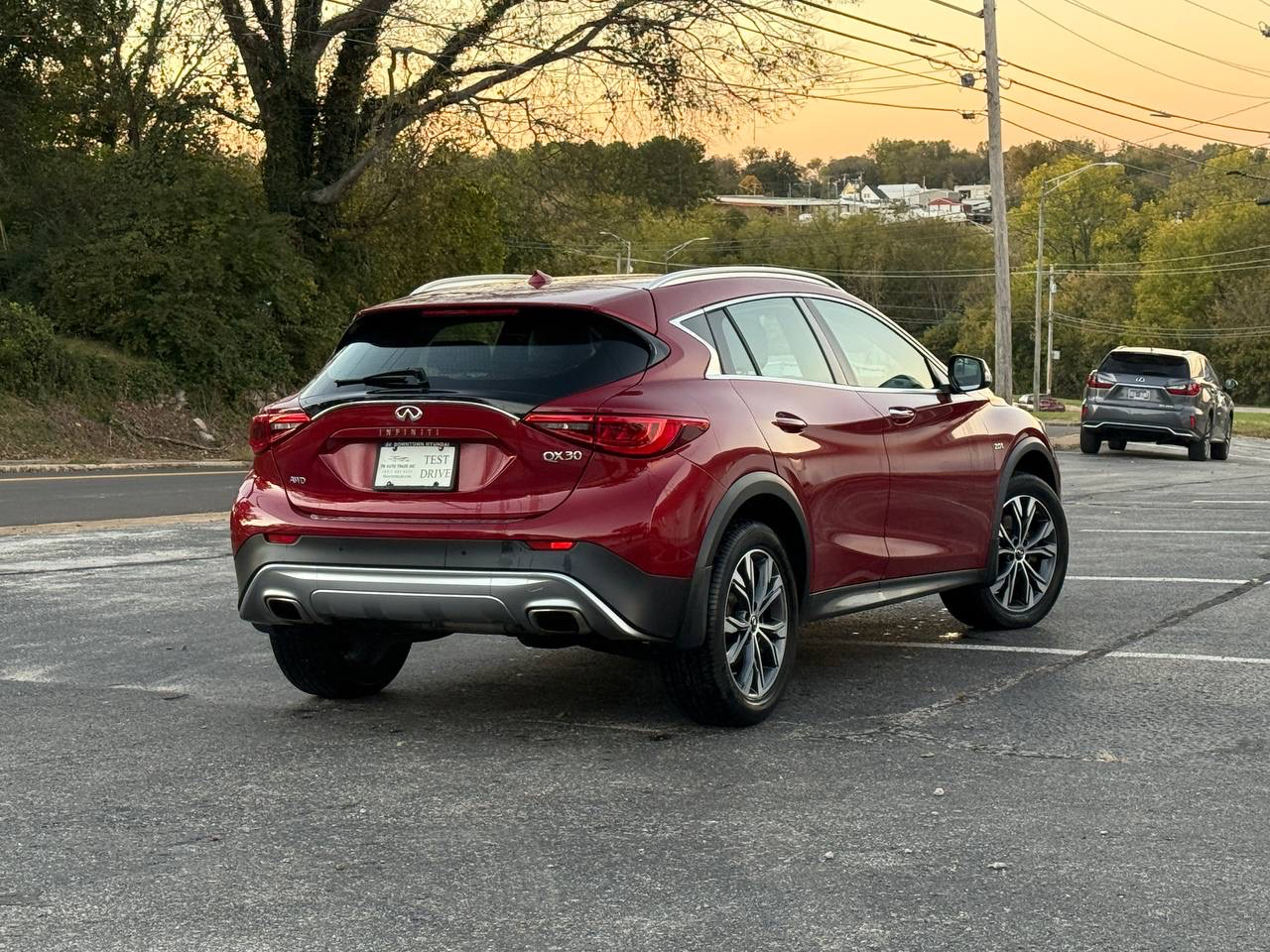 Infiniti QX30 Luxury AWD 2017 Infiniti QX30 Luxury AWD 2017