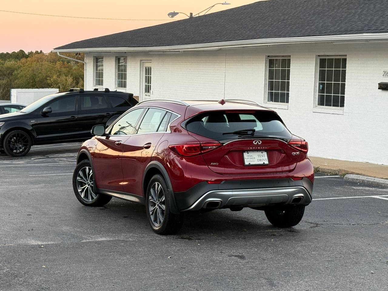 Infiniti QX30 Luxury AWD 2017 Infiniti QX30 Luxury AWD 2017