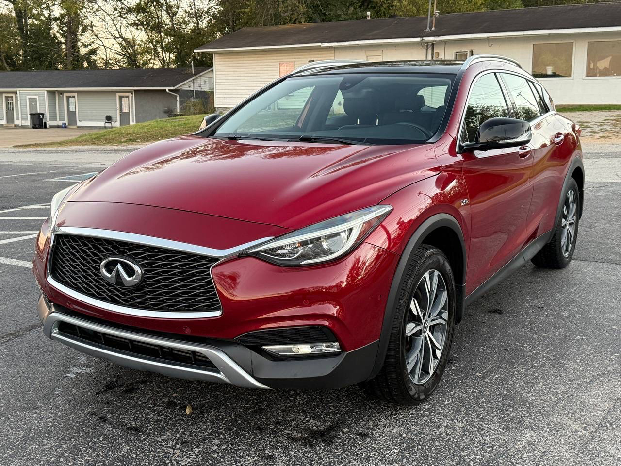 Infiniti QX30 Luxury AWD 2017 Infiniti QX30 Luxury AWD 2017
