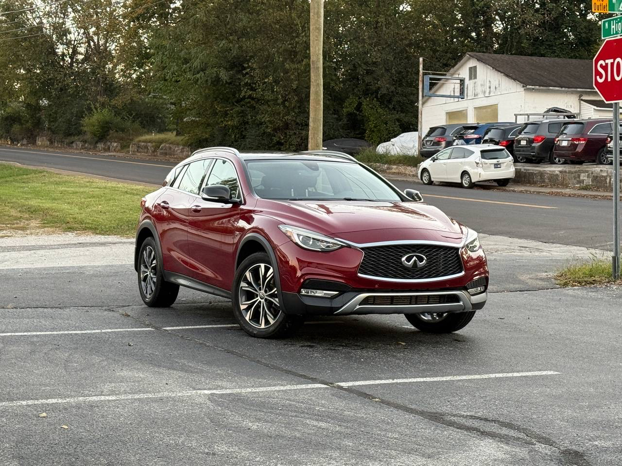 Infiniti QX30 Luxury AWD 2017 Infiniti QX30 Luxury AWD 2017