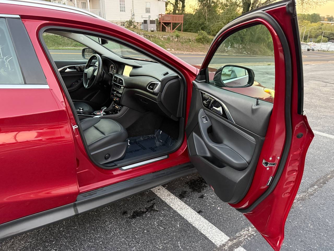 Infiniti QX30 Luxury AWD 2017 Infiniti QX30 Luxury AWD 2017