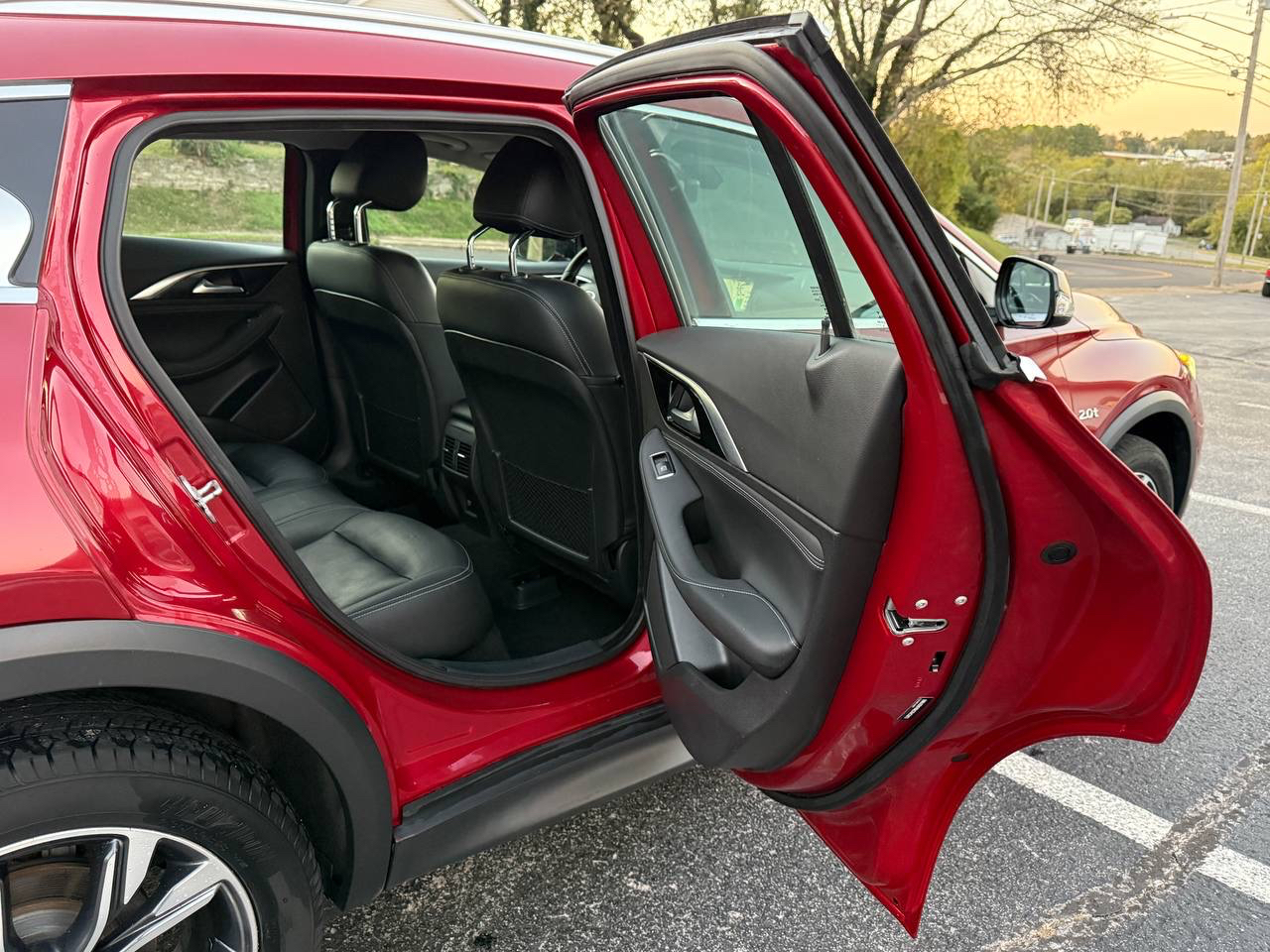 Infiniti QX30 Luxury AWD 2017 Infiniti QX30 Luxury AWD 2017