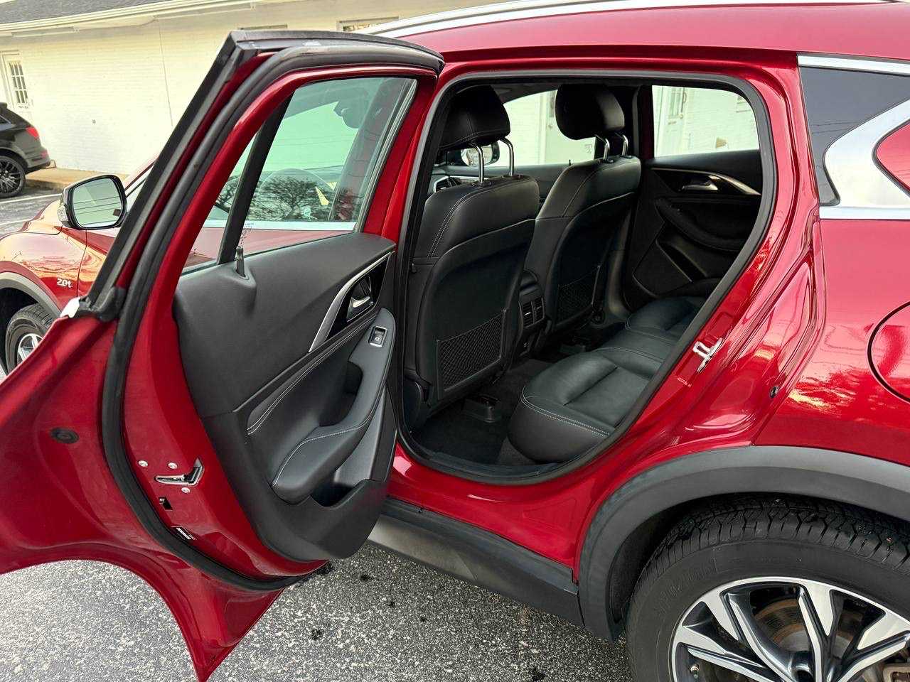 Infiniti QX30 Luxury AWD 2017 Infiniti QX30 Luxury AWD 2017