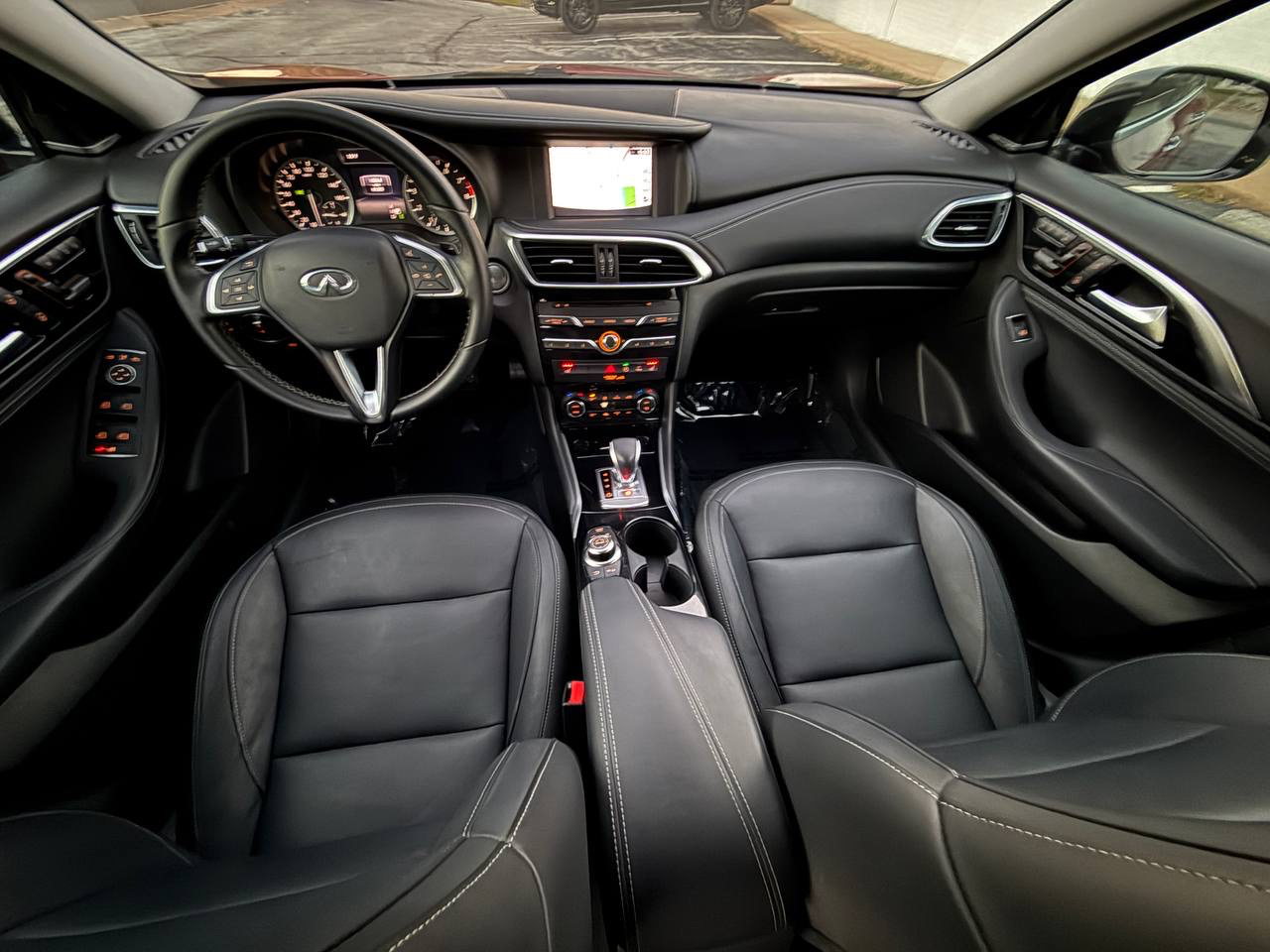 Infiniti QX30 Luxury AWD 2017 Infiniti QX30 Luxury AWD 2017