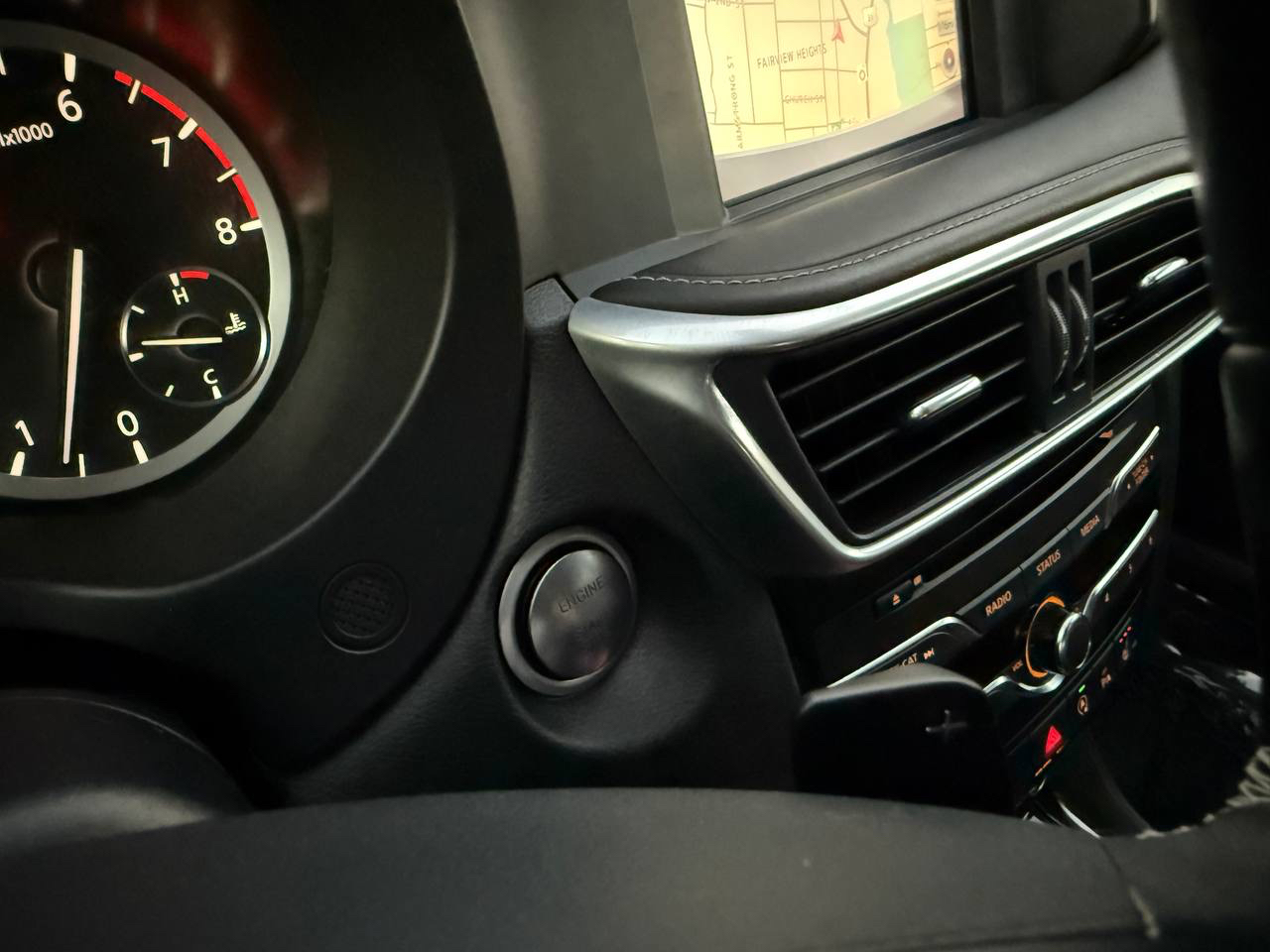 Infiniti QX30 Luxury AWD 2017 Infiniti QX30 Luxury AWD 2017