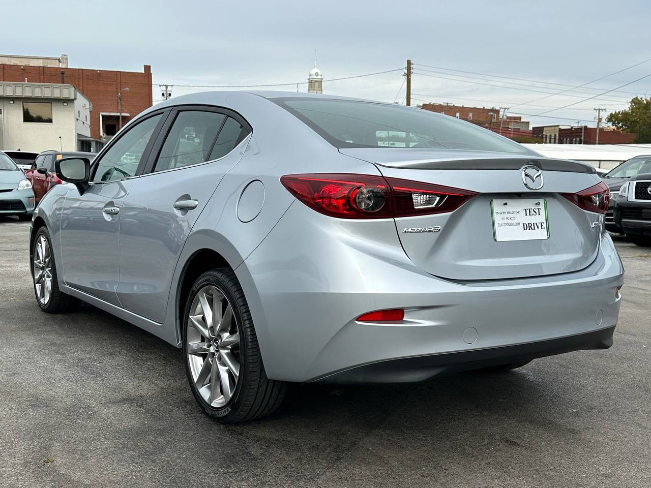 Mazda MAZDA3 s Touring AT 4-Door 2018 Mazda MAZDA3 s Touring AT 4-Door 2018